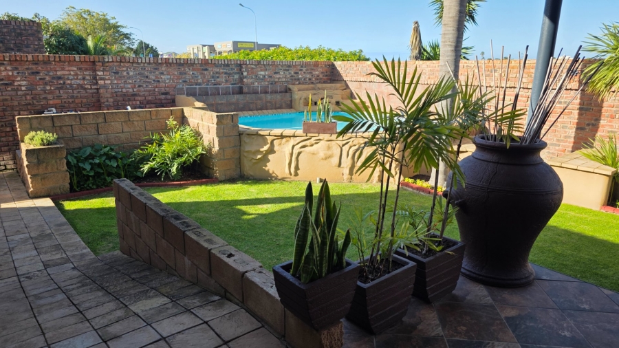 3 Bedroom Property for Sale in Hartenbos Central Western Cape